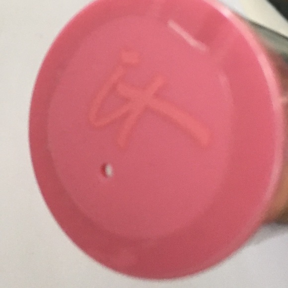 it cosmetics Makeup It Cosmetics Love Is The Foundation Brush 220